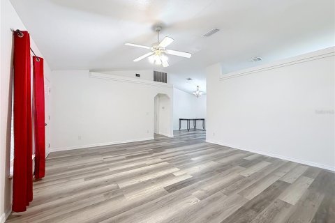 Villa ou maison à vendre à Ocala, Floride: 3 chambres, 148.27 m2 № 2148247 - photo 3
