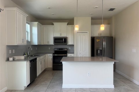 Adosado en alquiler en Kissimmee, Florida, 3 dormitorios, 171.68 m2 № 1907877 - foto 11