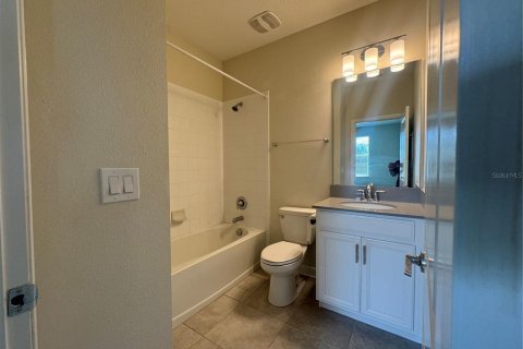 Adosado en alquiler en Kissimmee, Florida, 3 dormitorios, 171.68 m2 № 1907877 - foto 23