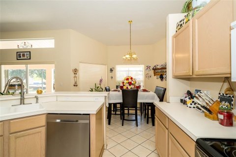 Casa en venta en Dade City, Florida, 3 dormitorios, 160.26 m2 № 1736247 - foto 9
