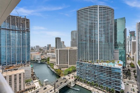 Copropriété à vendre à Miami, Floride: 2 chambres, 108.51 m2 № 2069535 - photo 14