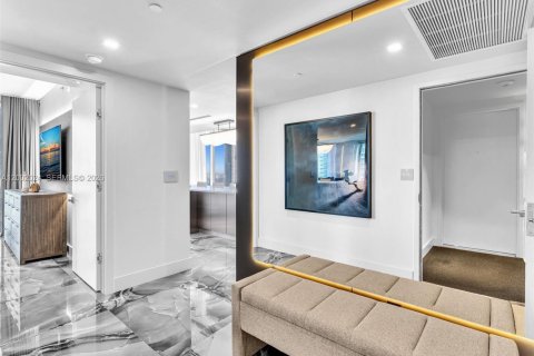 Copropriété à vendre à Miami, Floride: 2 chambres, 108.51 m2 № 2069535 - photo 2