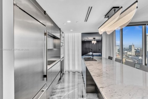 Copropriété à vendre à Miami, Floride: 2 chambres, 108.51 m2 № 2069535 - photo 5