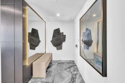 Copropriété à vendre à Miami, Floride: 2 chambres, 108.51 m2 № 2069535 - photo 3