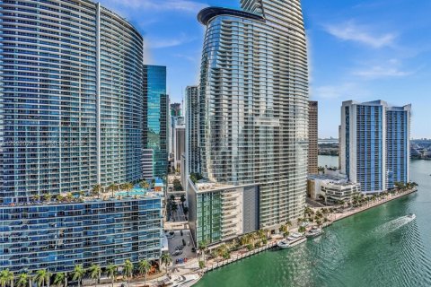 Copropriété à vendre à Miami, Floride: 2 chambres, 108.51 m2 № 2069535 - photo 13