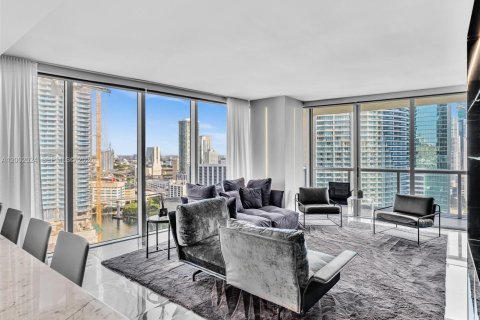 Copropriété à vendre à Miami, Floride: 2 chambres, 108.51 m2 № 2069535 - photo 17