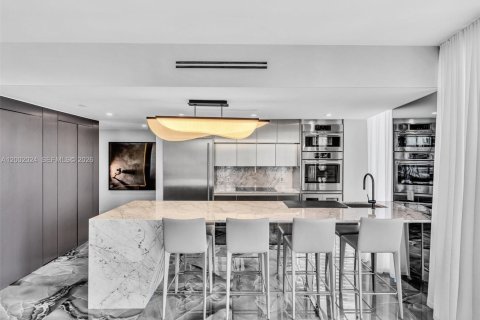 Copropriété à vendre à Miami, Floride: 2 chambres, 108.51 m2 № 2069535 - photo 22