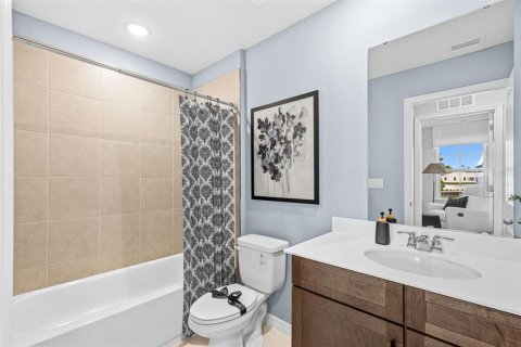 Townhouse in Orlando, Florida 3 bedrooms, 154.68 sq.m. № 2205483 - photo 10