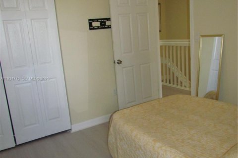 Townhouse in Miami, Florida 3 bedrooms, 139.91 sq.m. № 1992944 - photo 19