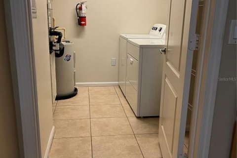 Condominio en alquiler en Orlando, Florida, 2 dormitorios, 98.38 m2 № 1886165 - foto 10