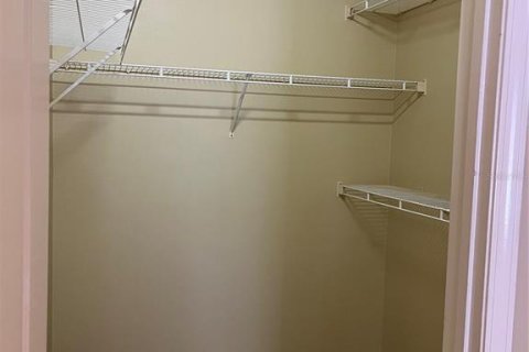 Condominio en alquiler en Orlando, Florida, 2 dormitorios, 98.38 m2 № 1886165 - foto 17