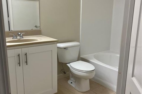 Condominio en alquiler en Orlando, Florida, 2 dormitorios, 98.38 m2 № 1886165 - foto 18