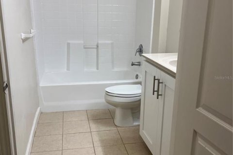 Condominio en alquiler en Orlando, Florida, 2 dormitorios, 98.38 m2 № 1886165 - foto 21