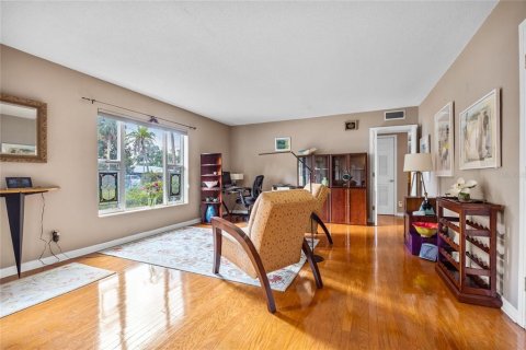 Villa ou maison à vendre à Tampa, Floride: 3 chambres, 206.06 m2 № 1911983 - photo 6