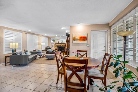 Villa ou maison à vendre à Tampa, Floride: 3 chambres, 206.06 m2 № 1911983 - photo 8