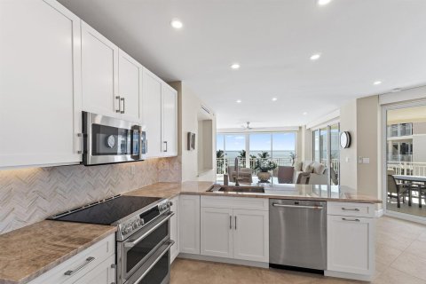 Condo in Jupiter, Florida, 2 bedrooms № 2431566 - photo 13
