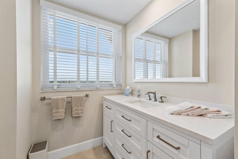 Condo in Jupiter, Florida, 2 bedrooms № 2431566 - photo 22