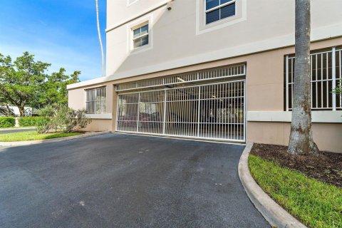 Condo in Jupiter, Florida, 2 bedrooms № 2431566 - photo 28