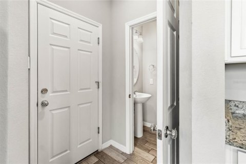Touwnhouse à vendre à Orlando, Floride: 3 chambres, 160.54 m2 № 2351580 - photo 22