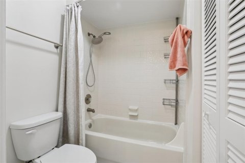 Touwnhouse à vendre à Safety Harbor, Floride: 2 chambres, 131.46 m2 № 1796814 - photo 25