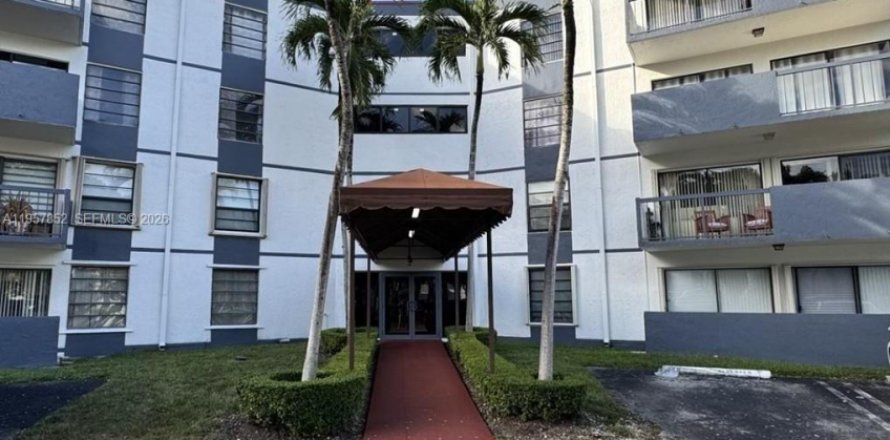 Condo in Miami, Florida, 2 bedrooms  № 2011688