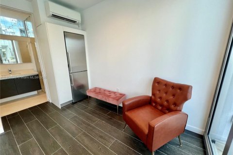 Condo in Miami, Florida  № 1743988 - photo 5