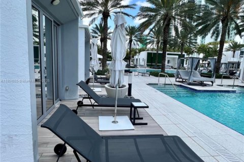 Condo in Miami, Florida  № 1743988 - photo 14