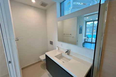 Condo in Miami, Florida  № 1743988 - photo 9