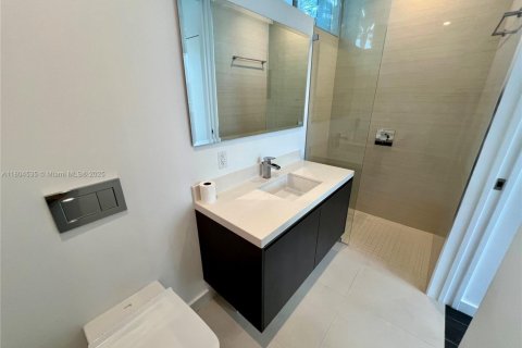 Condo in Miami, Florida  № 1743988 - photo 8
