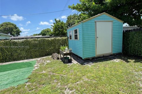 House in West Park, Florida 3 bedrooms, 88.44 sq.m. № 1796283 - photo 19