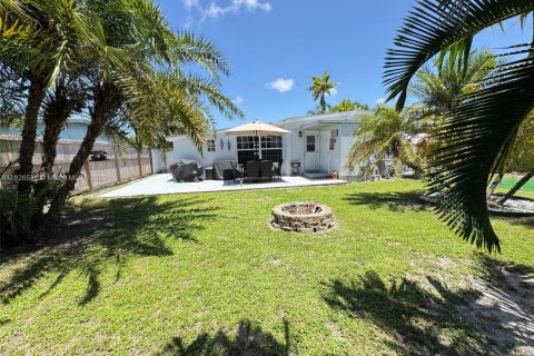 House in West Park, Florida 3 bedrooms, 88.44 sq.m. № 1796283 - photo 17