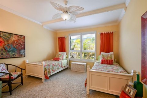 House in Bradenton Beach, Florida 4 bedrooms, 248.79 sq.m. № 2121651 - photo 15