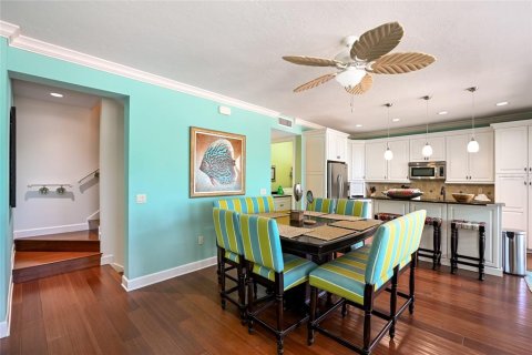 House in Bradenton Beach, Florida 4 bedrooms, 248.79 sq.m. № 2121651 - photo 7