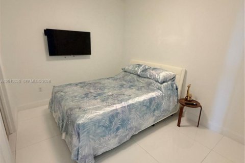 Снять в аренду кондоминиум в Халландейл-Бич, Флорида 3 спальни, 171.03м2, № 2177842 - фото 17