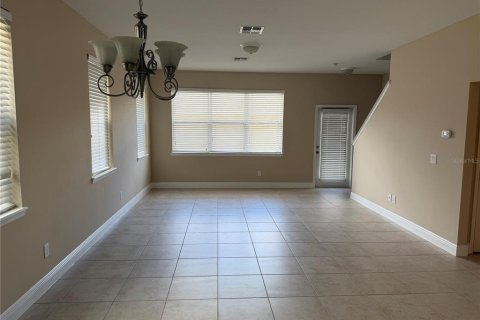 Touwnhouse à louer à Windermere, Floride: 3 chambres, 143.53 m2 № 2421827 - photo 2