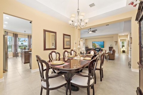 Casa en venta en Palm Beach Gardens, Florida, 3 dormitorios, 315.59 m2 № 2248423 - foto 18