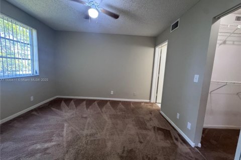 Condo in Pompano Beach, Florida, 2 bedrooms  № 1806063 - photo 14
