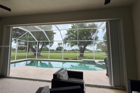 House in Homestead, Florida 3 bedrooms, 186.45 sq.m. № 2080506 - photo 29