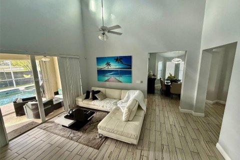 Casa en venta en Homestead, Florida, 3 dormitorios, 186.45 m2 № 2080506 - foto 5