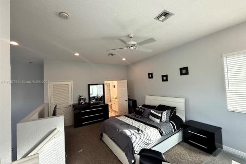 Casa en venta en Homestead, Florida, 3 dormitorios, 186.45 m2 № 2080506 - foto 12