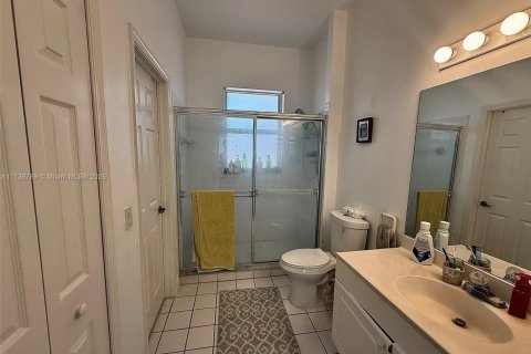 Casa en venta en Homestead, Florida, 3 dormitorios, 186.45 m2 № 2080506 - foto 15