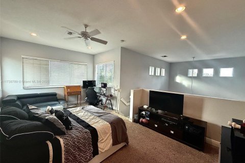Casa en venta en Homestead, Florida, 3 dormitorios, 186.45 m2 № 2080506 - foto 14