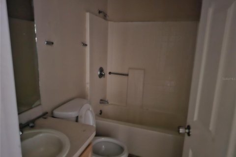 House in Kissimmee, Florida 3 bedrooms, 190.64 sq.m. № 2229739 - photo 22
