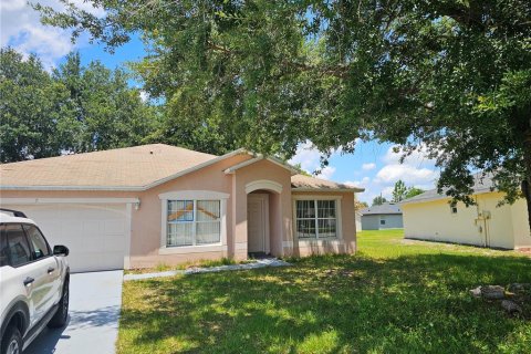 House in Kissimmee, Florida 3 bedrooms, 190.64 sq.m. № 2229739