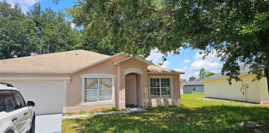 House in Kissimmee, Florida 3 bedrooms, 190.64 sq.m. № 2229739