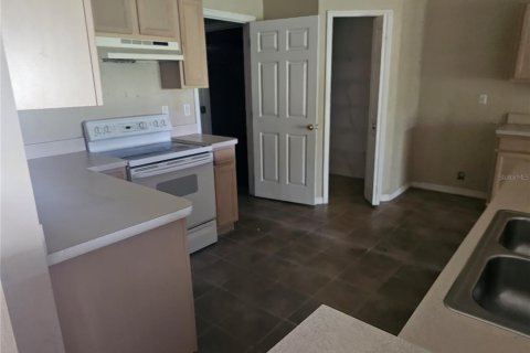 House in Kissimmee, Florida 3 bedrooms, 190.64 sq.m. № 2229739 - photo 13