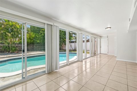 House in Boca Raton, Florida 4 bedrooms, 190.36 sq.m. № 2006756 - photo 13