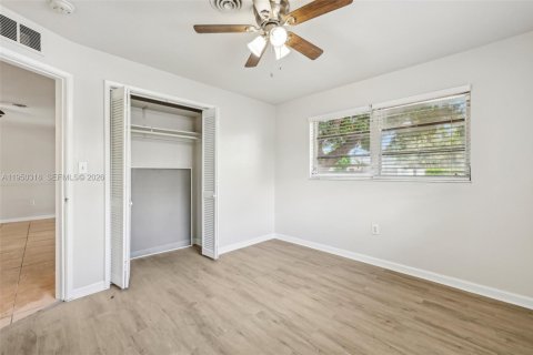 House in Boca Raton, Florida 4 bedrooms, 190.36 sq.m. № 2006756 - photo 27