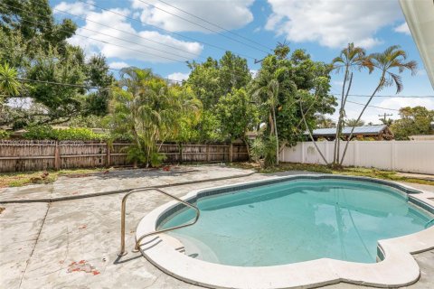 House in Boca Raton, Florida 4 bedrooms, 190.36 sq.m. № 2006756 - photo 30