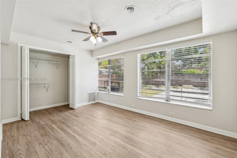 House in Boca Raton, Florida 4 bedrooms, 190.36 sq.m. № 2006756 - photo 16